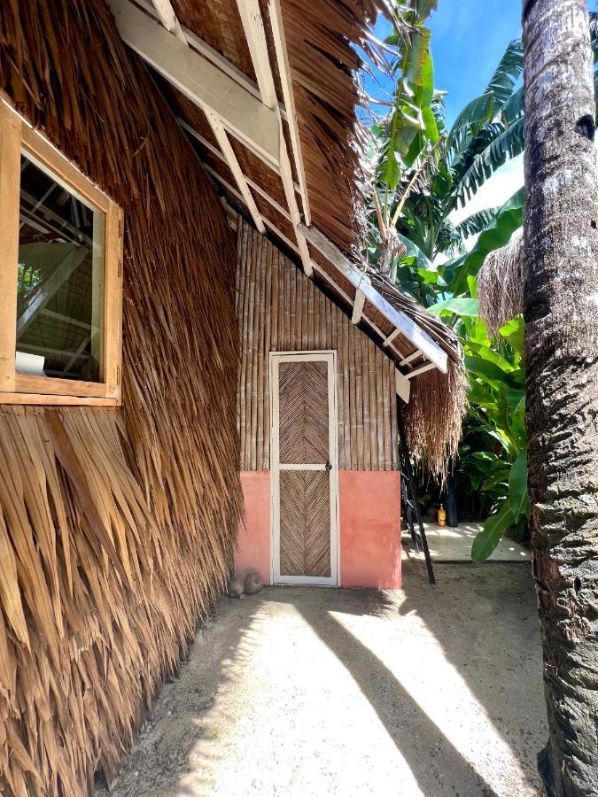 Secret Pool Villa Tuason Beach เจเนอรัลลูนา ภายนอก รูปภาพ